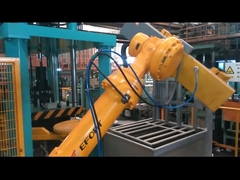 ER210-2700 Forgeage automatique du moyeu de roue avec robot dans l'industrie des pièces automobiles